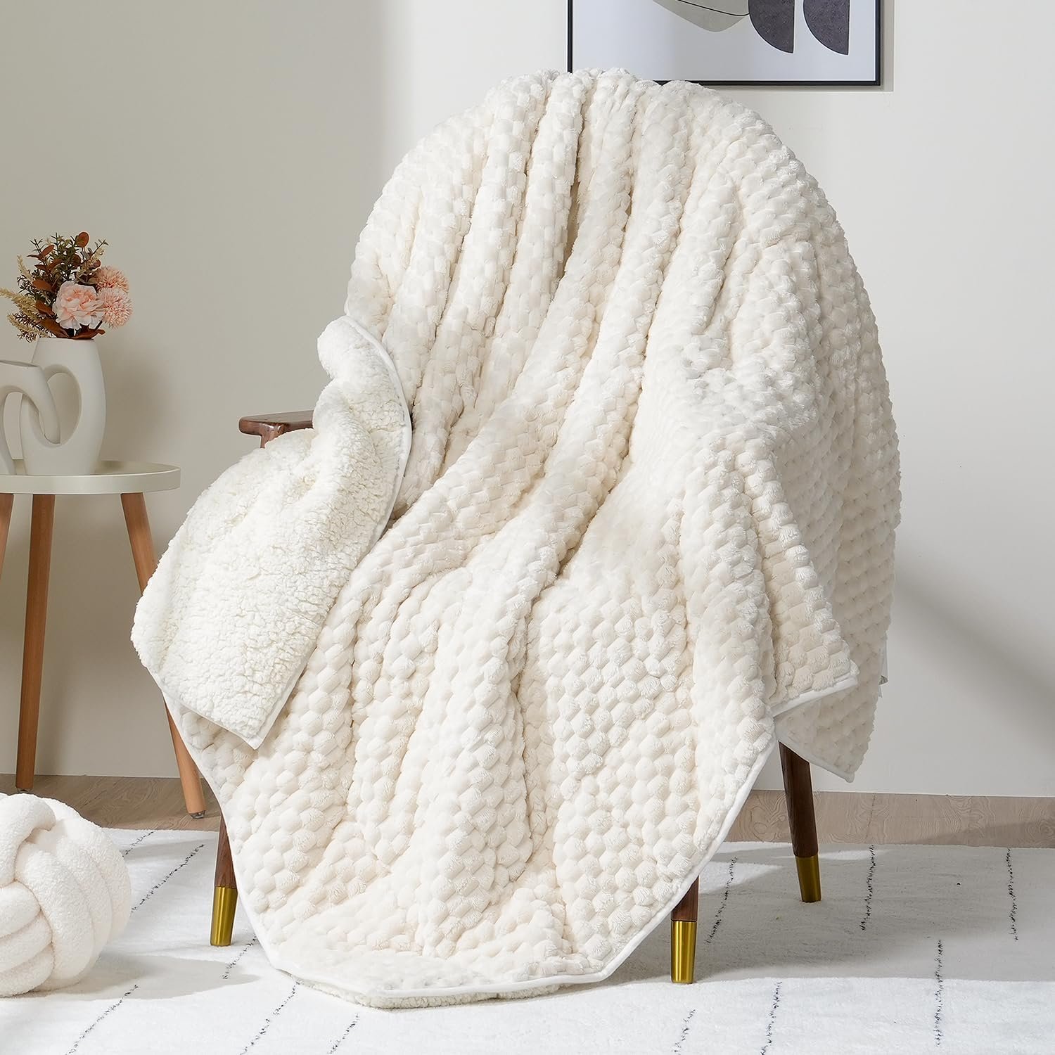 Fleece Weighted Blanket for Adults 60″ x 80″ 15lbs Fuzzy Blankets, White